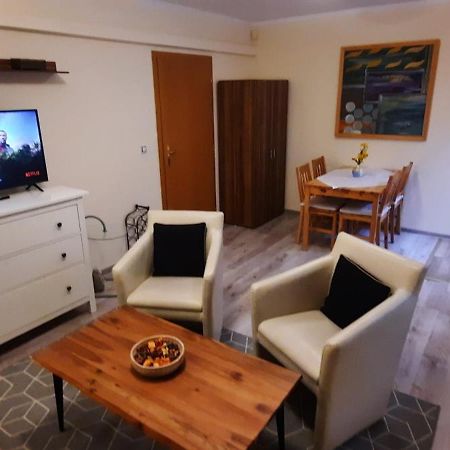 Pool Apartments Karlovy Vary Luaran gambar